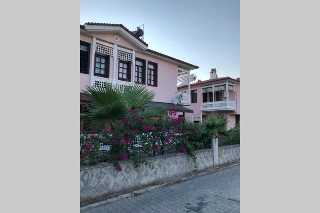 Villa Peaceful House à Fethiye Extérieur photo