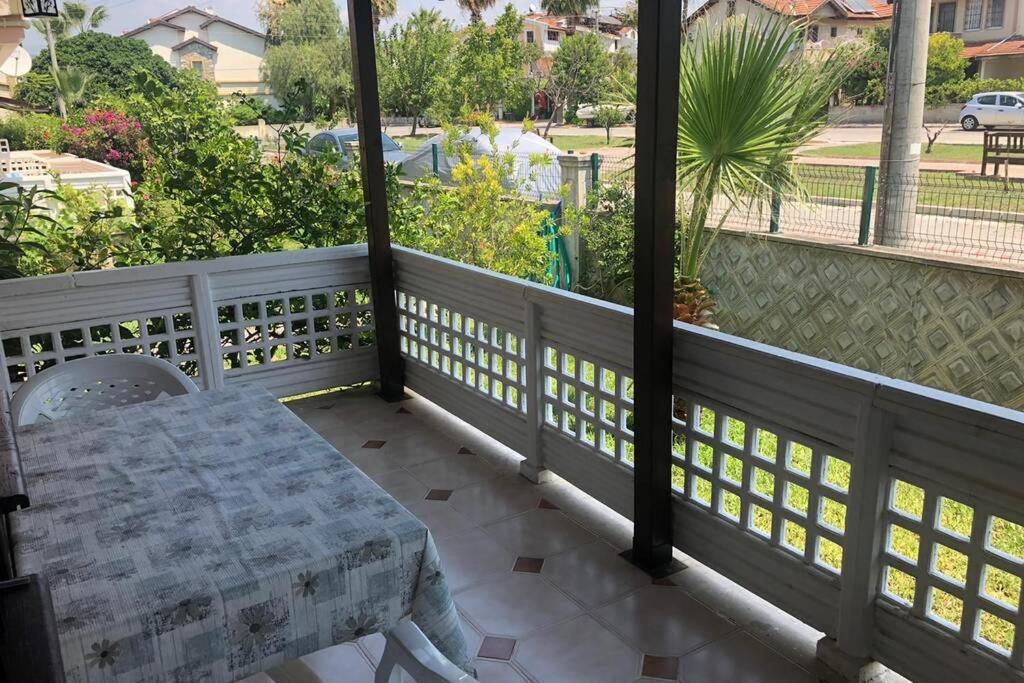 Villa Peaceful House à Fethiye Extérieur photo
